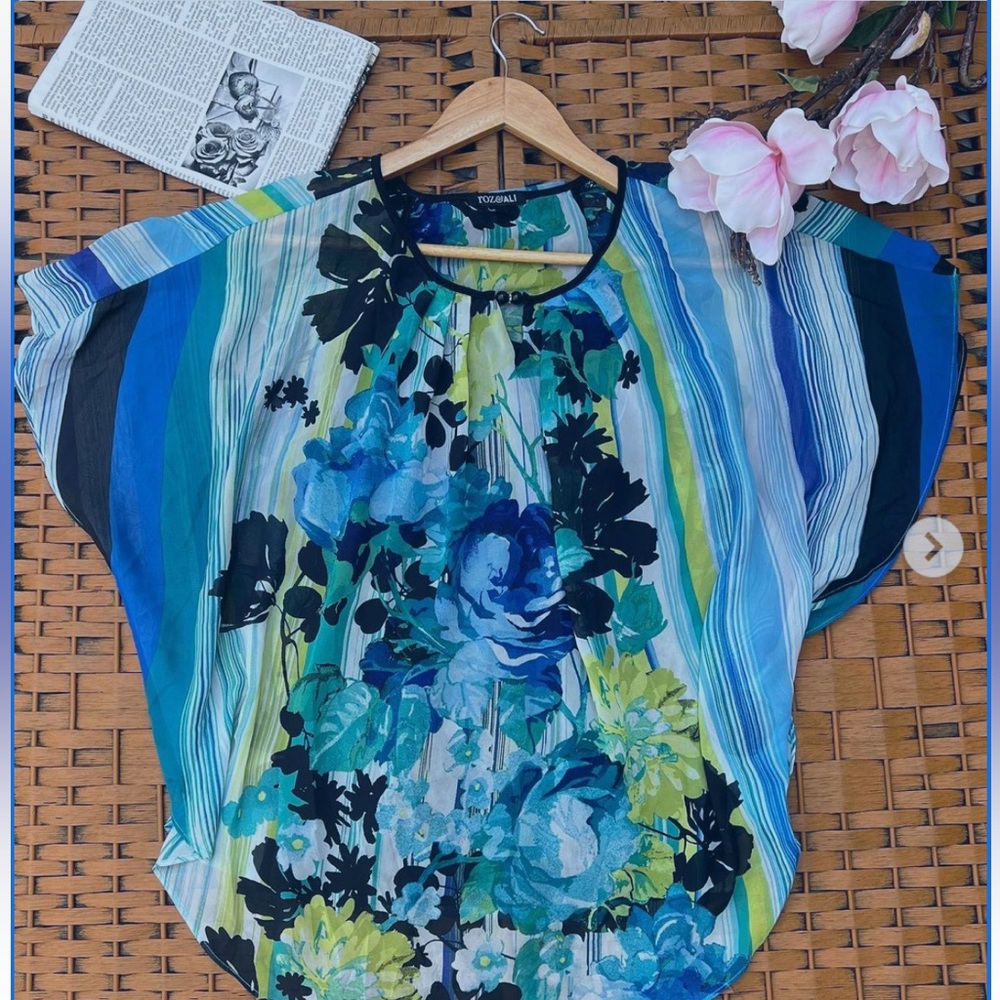 Floral Tunic with attached tank top underneath